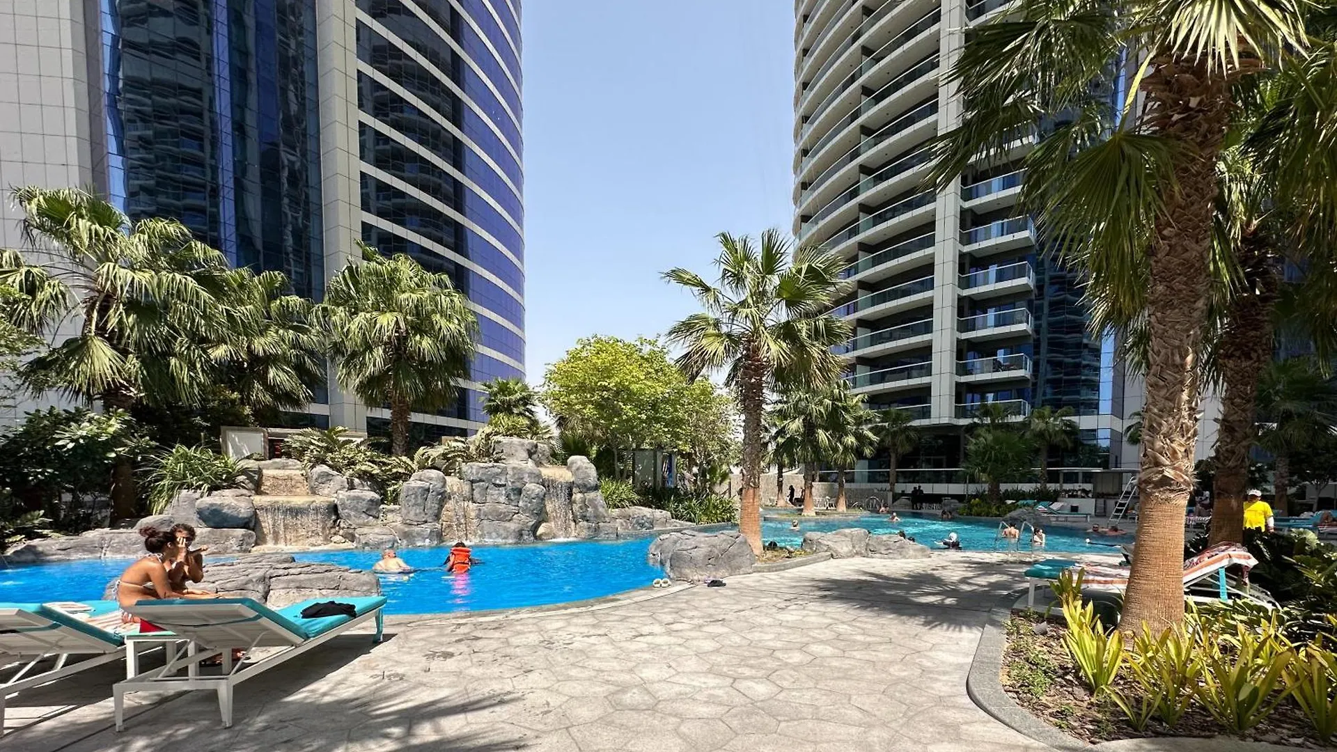 Apartment Trophy - Paramount Suites W Burj Khalifa View & Huge Balcony Dubai