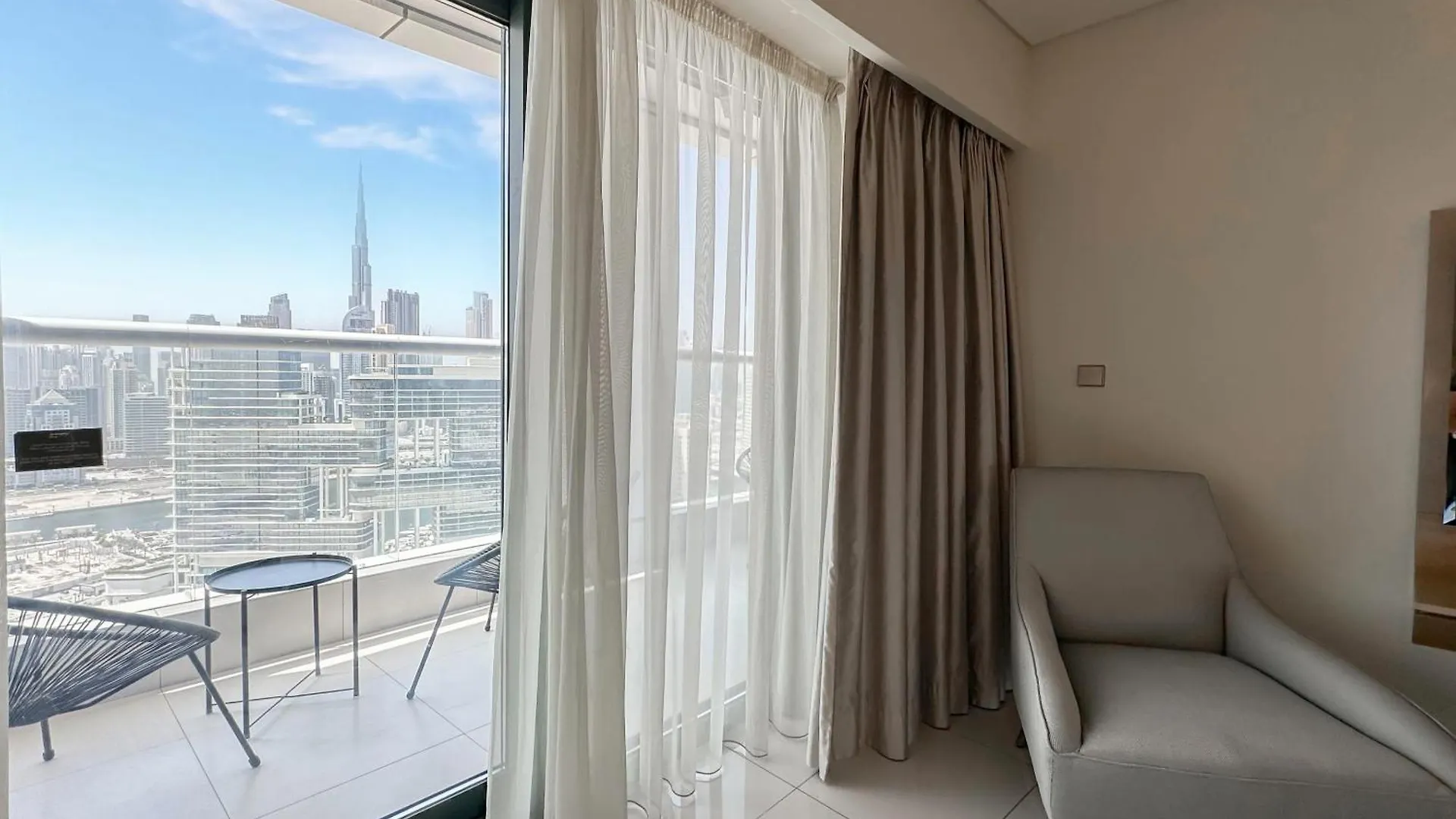 Apartment Trophy - Paramount Suites W Burj Khalifa View & Huge Balcony Dubai United Arab Emirates