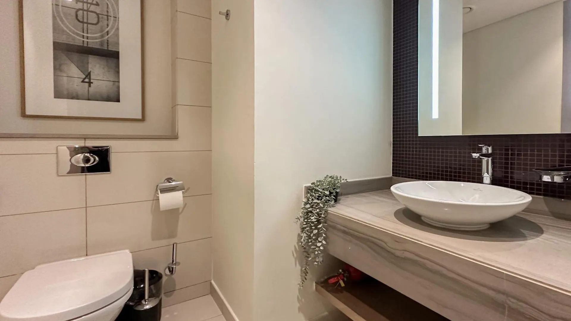 Apartment Trophy - Paramount Suites W Burj Khalifa View & Huge Balcony Dubai